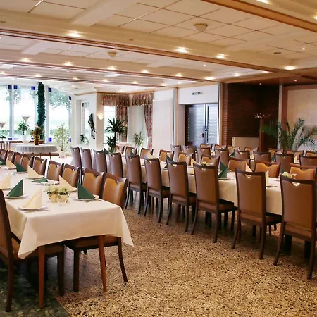 Knotenpunkt Hotel