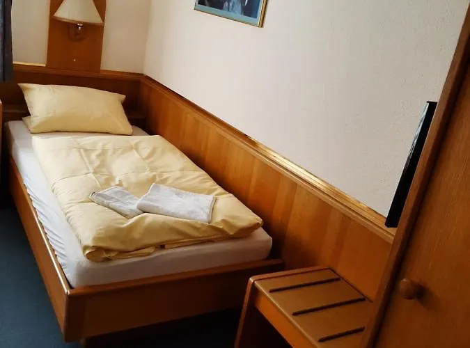 Hotel Knotenpunkt 3*